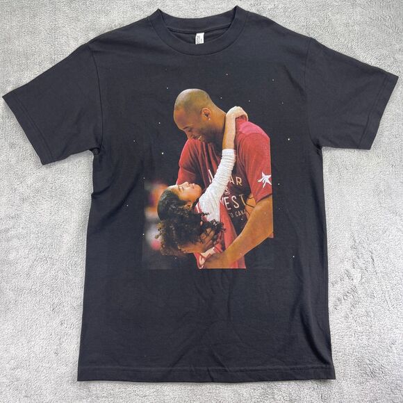Kobe and Gianna Bryant T-Shirt Mens M Black Graphic Cubic Studs Alstyle - Picture 1 of 9